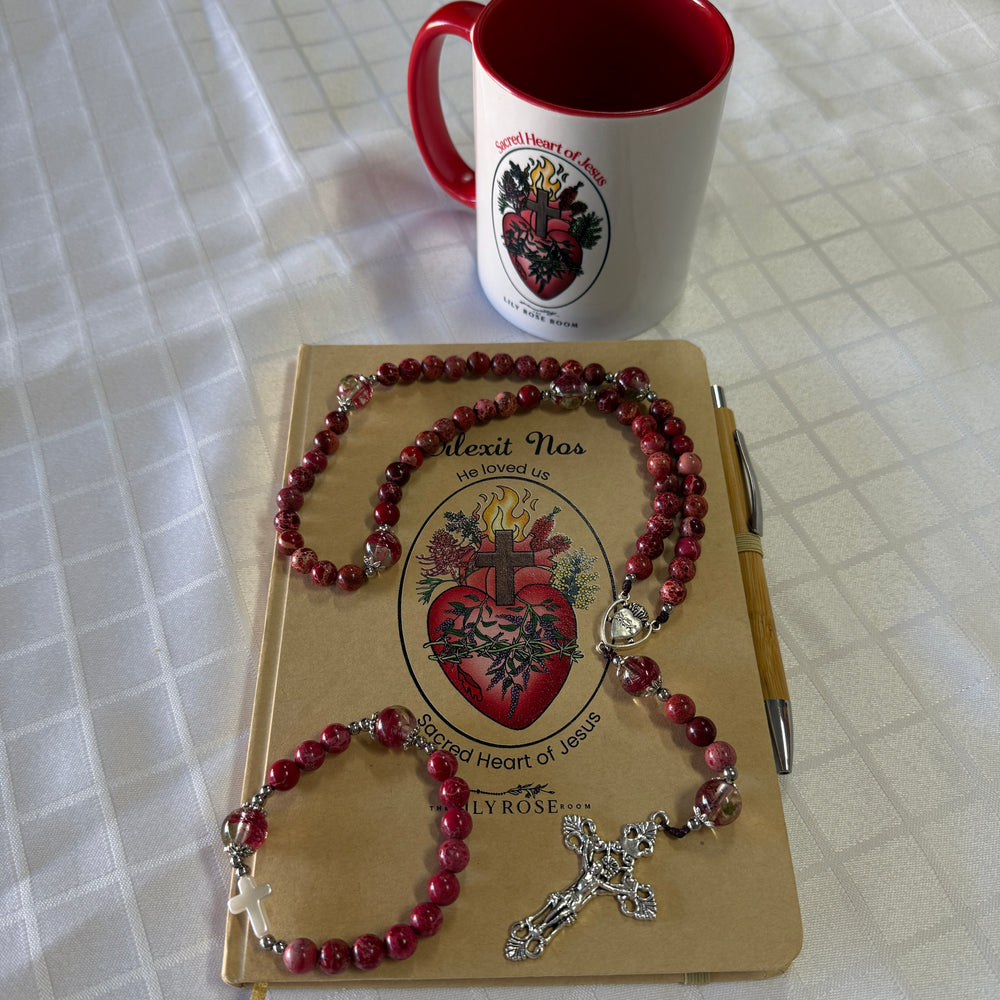 The Sacred Heart of Jesus Christmas Bundle - Holywares Gift Set